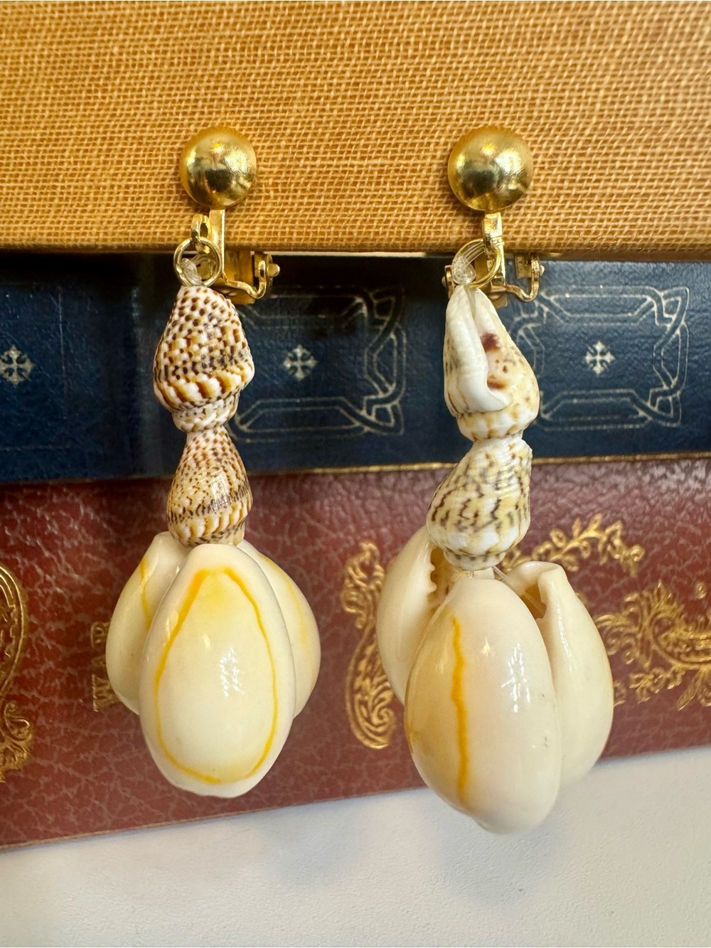 Vintage Hawaiian Cowrie Shell Drop Earrings